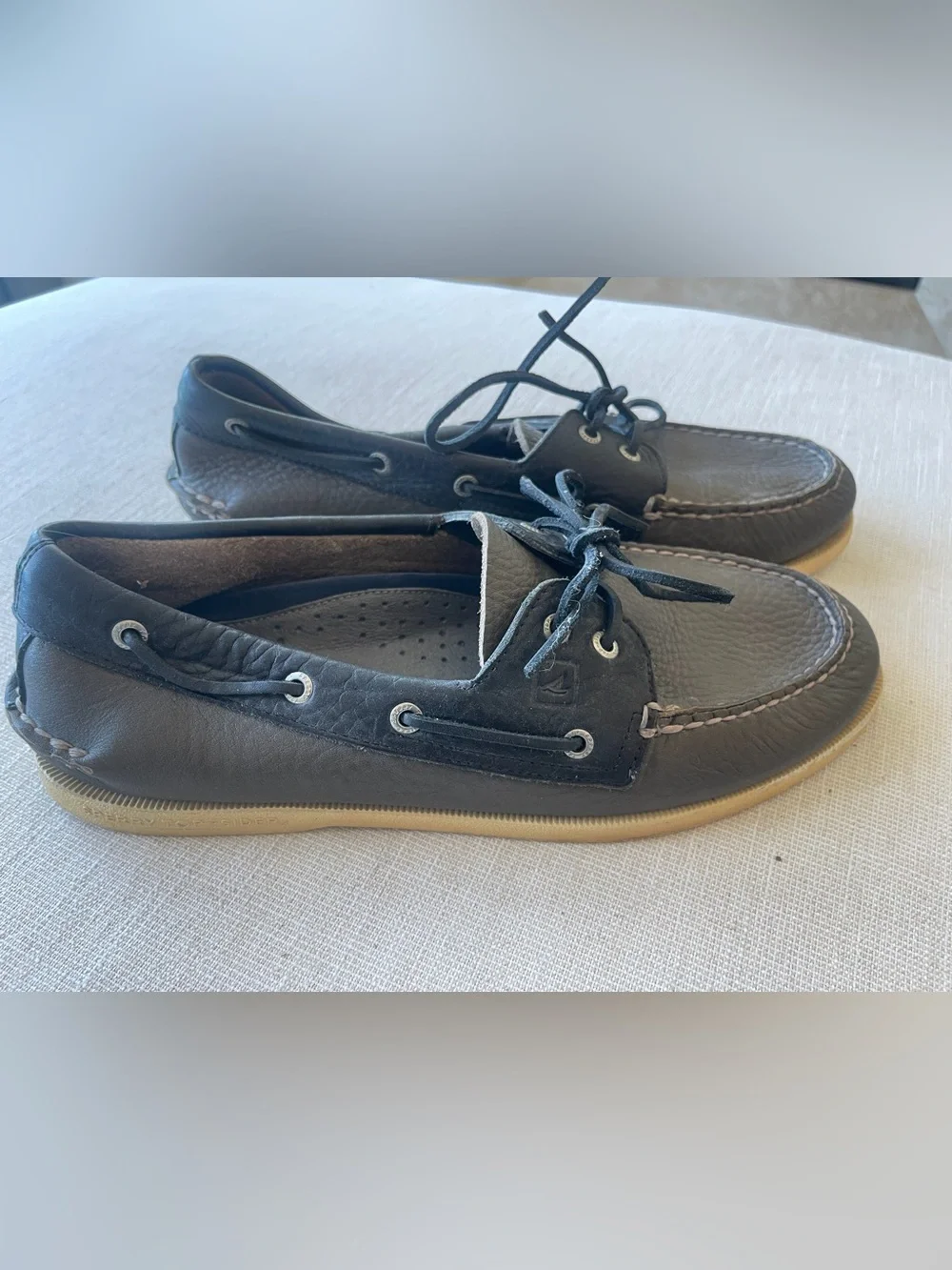 Men's Sperry Black/Olive Leather Boat Shoes - Classic Lace-Up Comfort